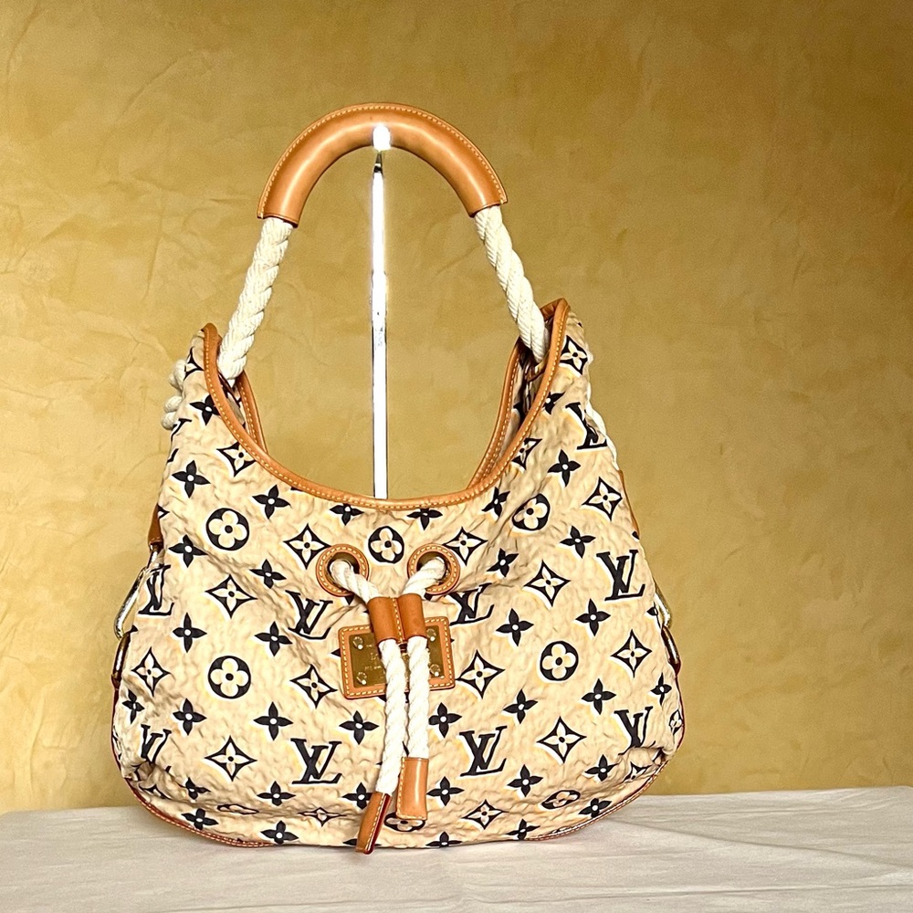 Authentic Louis Vuitton Monogram limited Edition Bulled MM